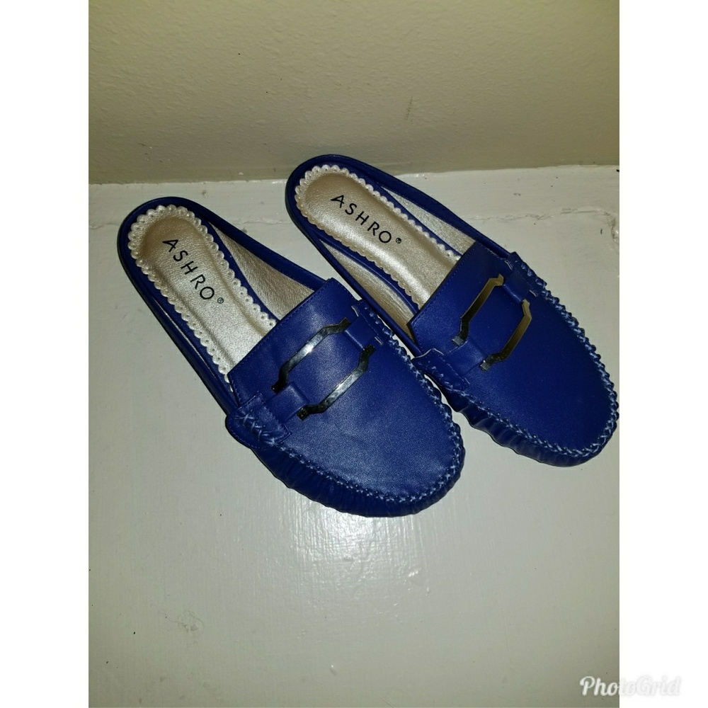 Shoes - Picture 2 of 2